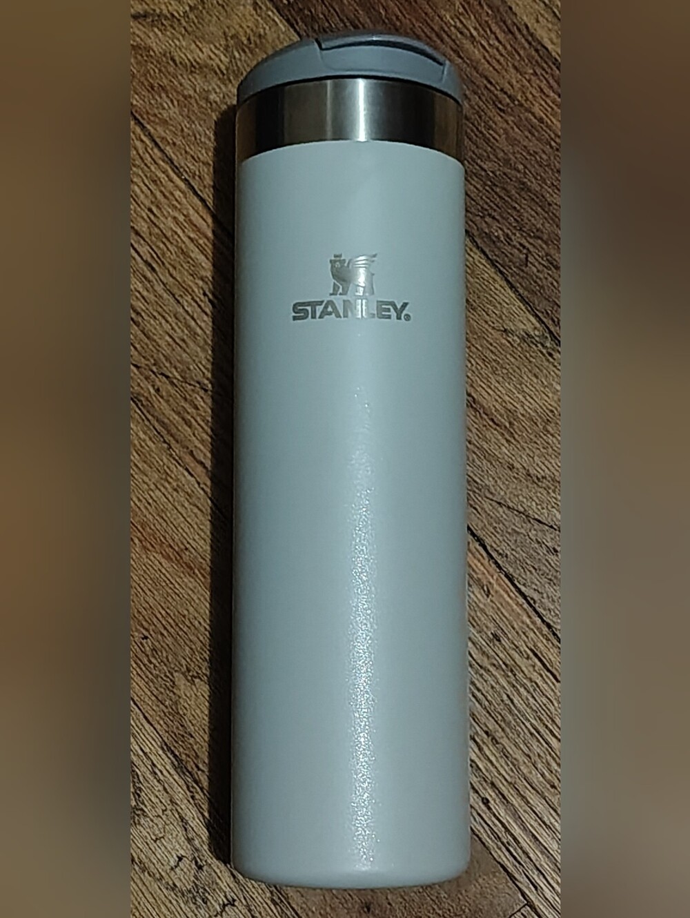 Stanley 20oz Aerolite Transit Bottle In Fog Metallic